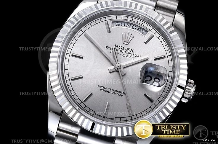 0214 RDD0224E – DayDate 36mm MoistureWicking 706